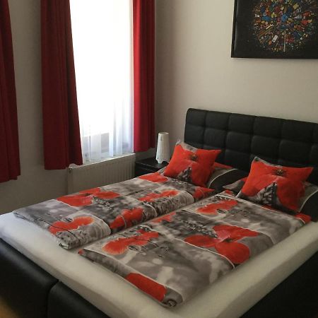Lia'S Apartment In Gozsdu And Free Parking บูดาเปสต์ ภายนอก รูปภาพ