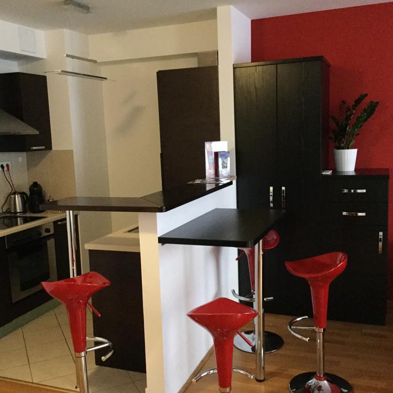 Lia'S Apartment In Gozsdu And Free Parking บูดาเปสต์ ภายนอก รูปภาพ