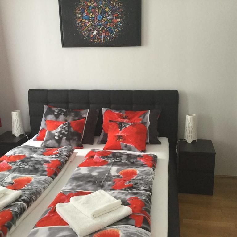 Lia'S Apartment In Gozsdu And Free Parking บูดาเปสต์ ภายนอก รูปภาพ